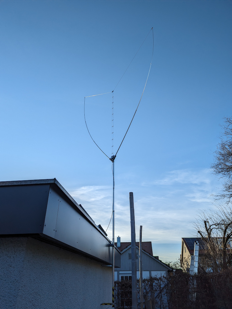 The Delta Loop antenna mounted, view from the ground level